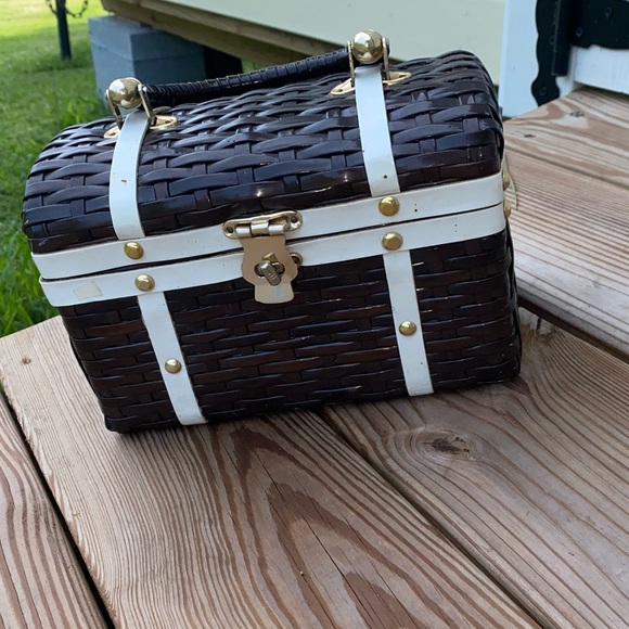 Handbags - Vintage Basket Woven Style Mini Box purse